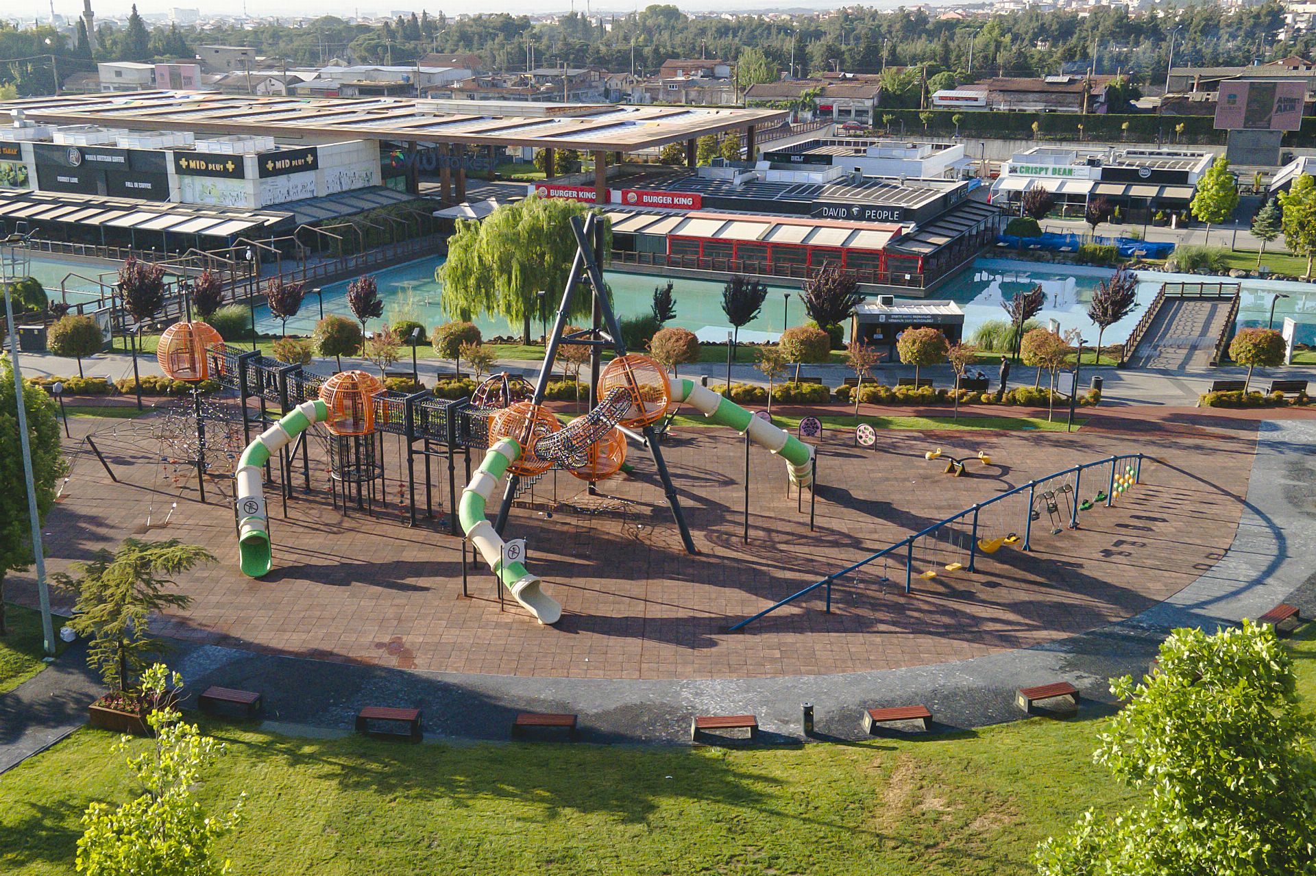 EN1176 Nedir? Çocuk Oyun Parklarında Güvenlik Standartları