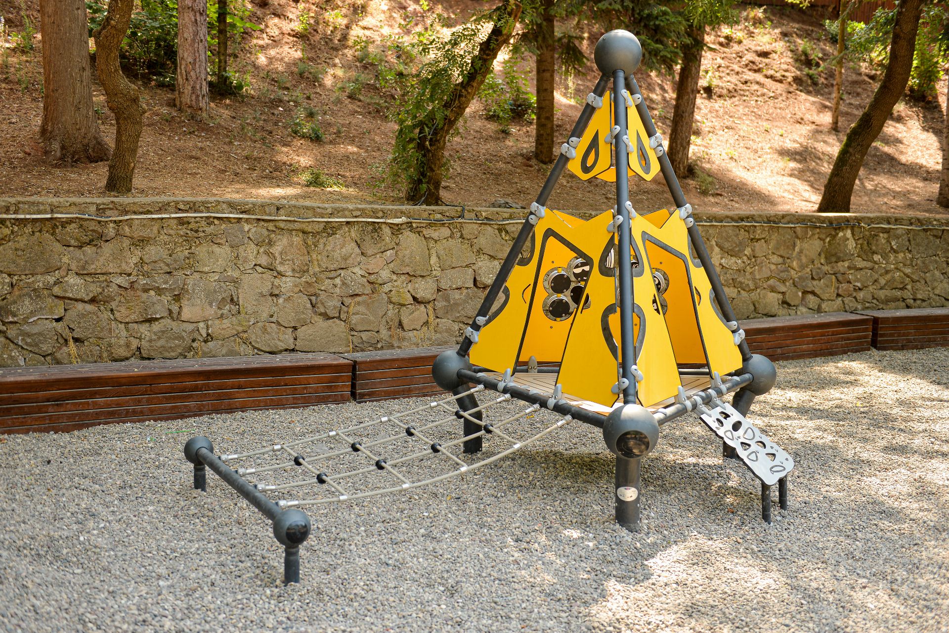 Robinia Ahşap Oyun Alanları
